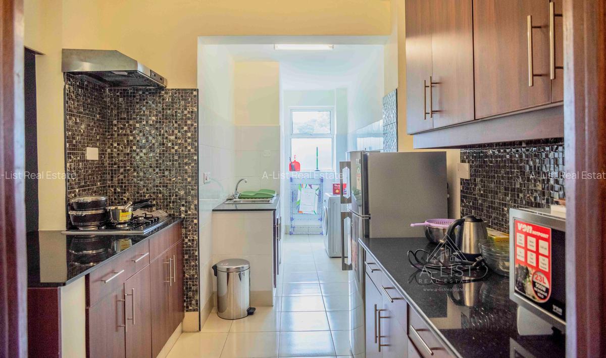 Furnished 1 Bed Apartment with En Suite at 6Th Avenue - 5