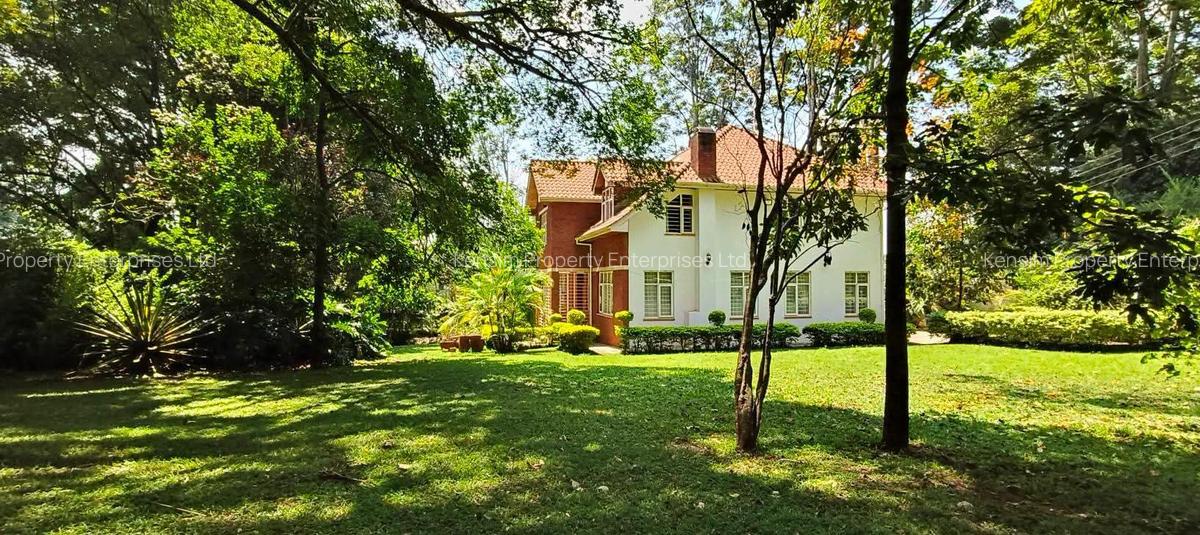 5 Bed Townhouse with En Suite in Rosslyn - 1