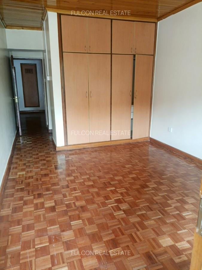 5 Bed Villa with En Suite in Lavington - 13