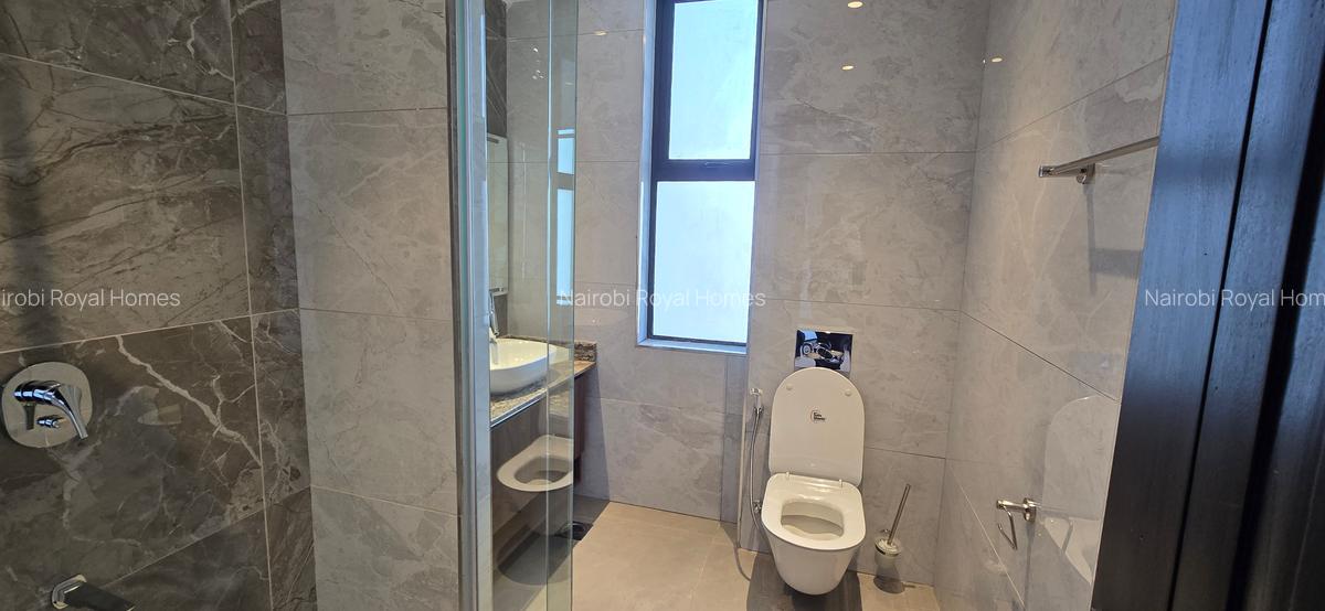 3 Bed Apartment with En Suite at Riverside Drive - 6