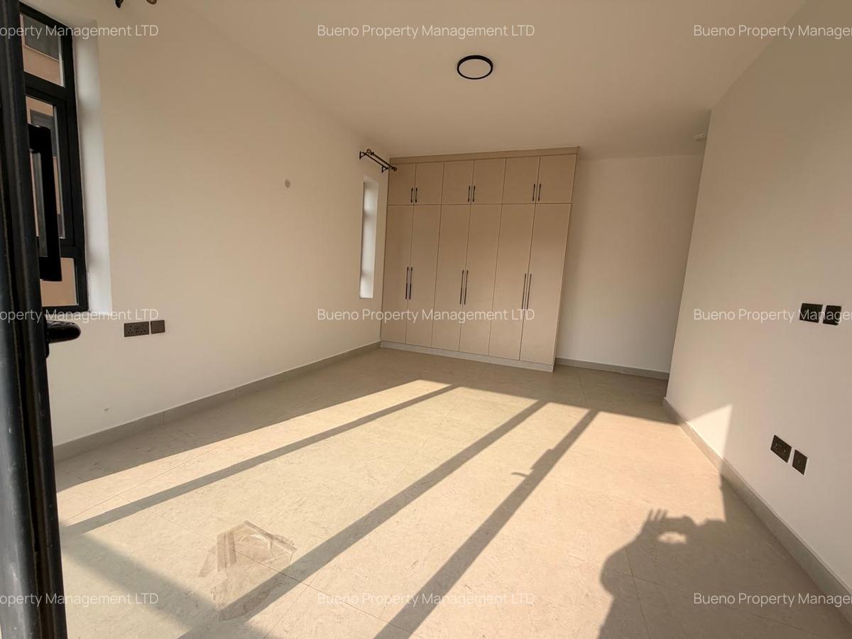 3 Bed Apartment with Gym in Brookside - 3