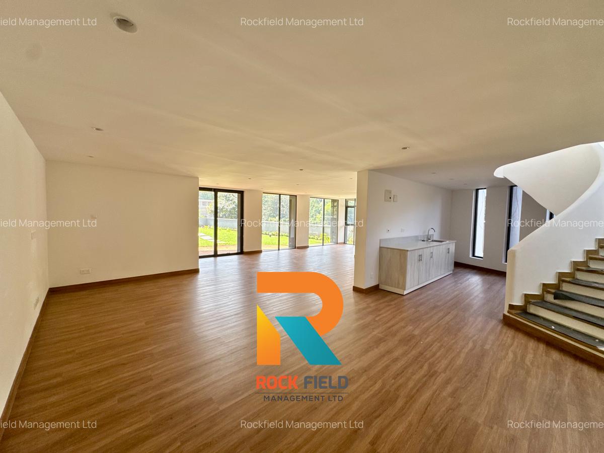 5 Bed Townhouse with En Suite at Off Redhill Road - 16