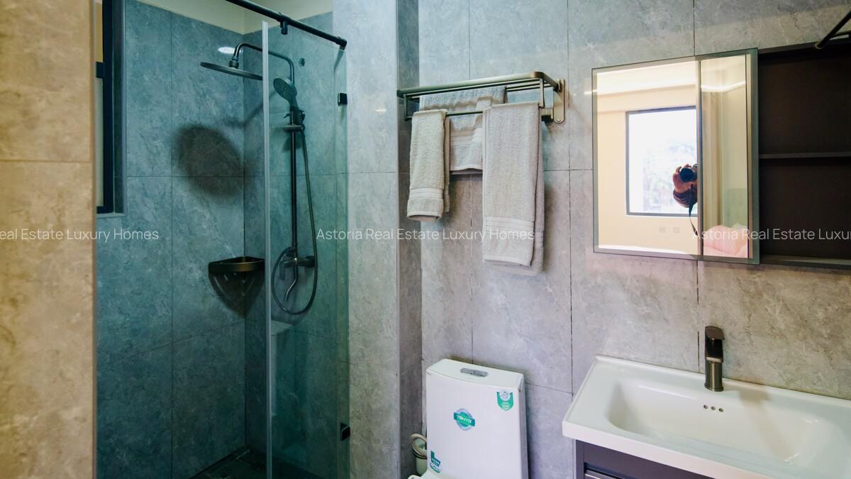 3 Bed Apartment with En Suite at 2026-423 - 11