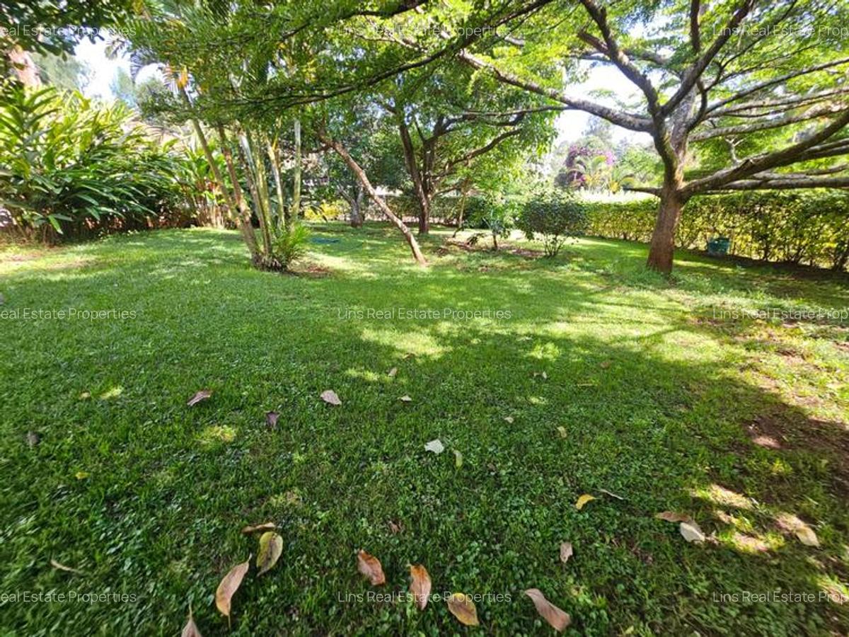 4 Bed Townhouse with En Suite in Rosslyn - 17