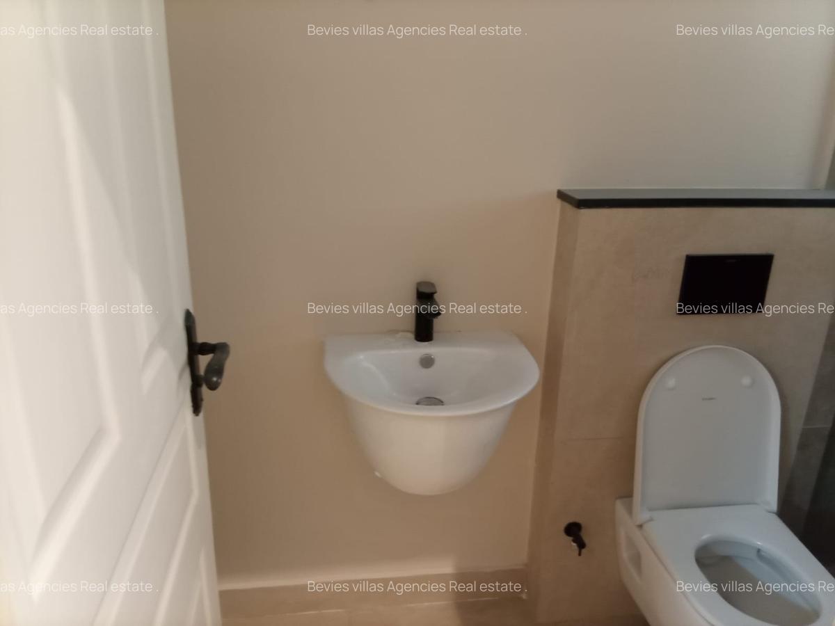 4 Bed Townhouse with En Suite at Westlands - 9