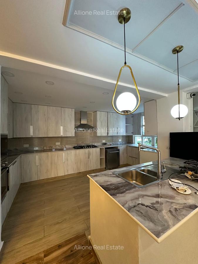 5 Bed House with Swimming Pool in Runda - 7