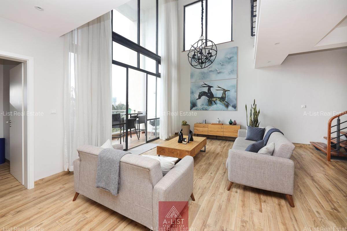 4 Bed Apartment with En Suite at Riverside Drive - 2