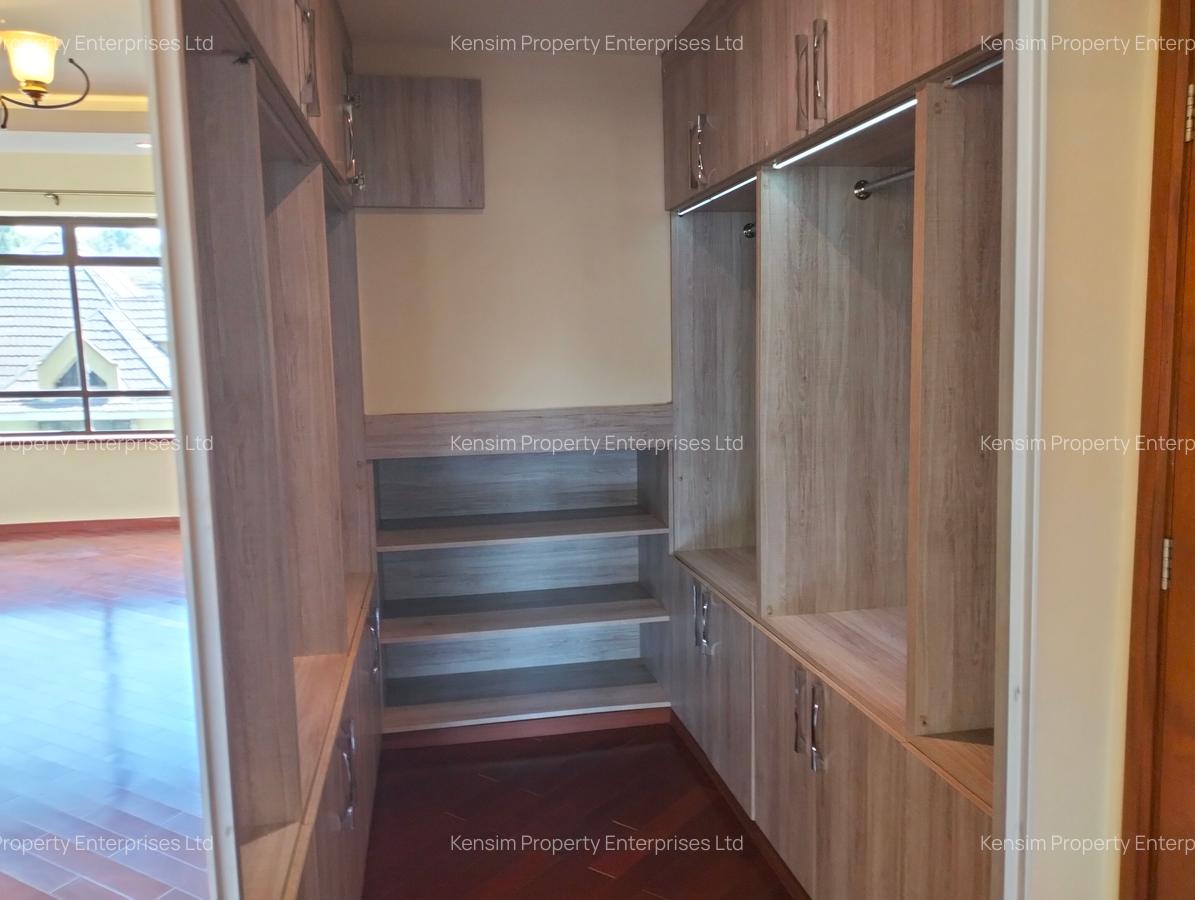 5 Bed Townhouse with En Suite in Lavington - 20