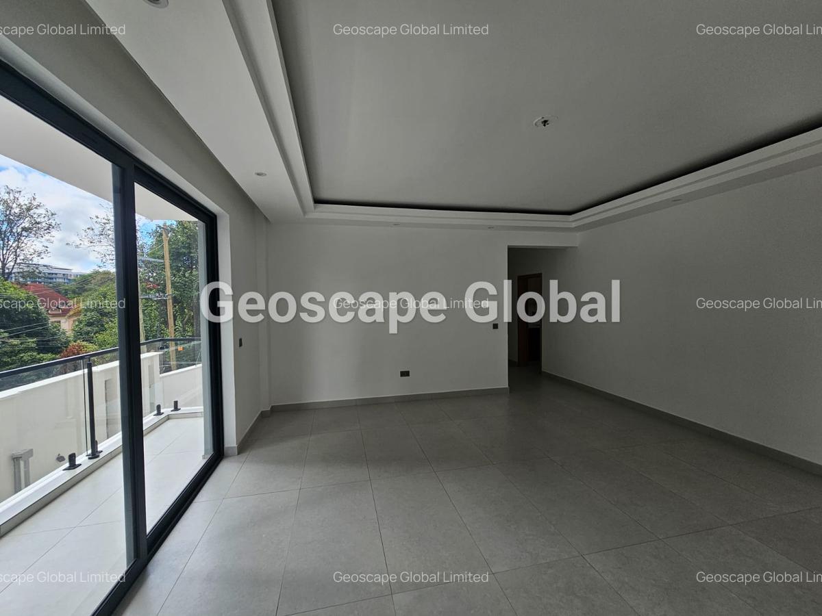 3 Bed Apartment with En Suite in Spring Valley - 2