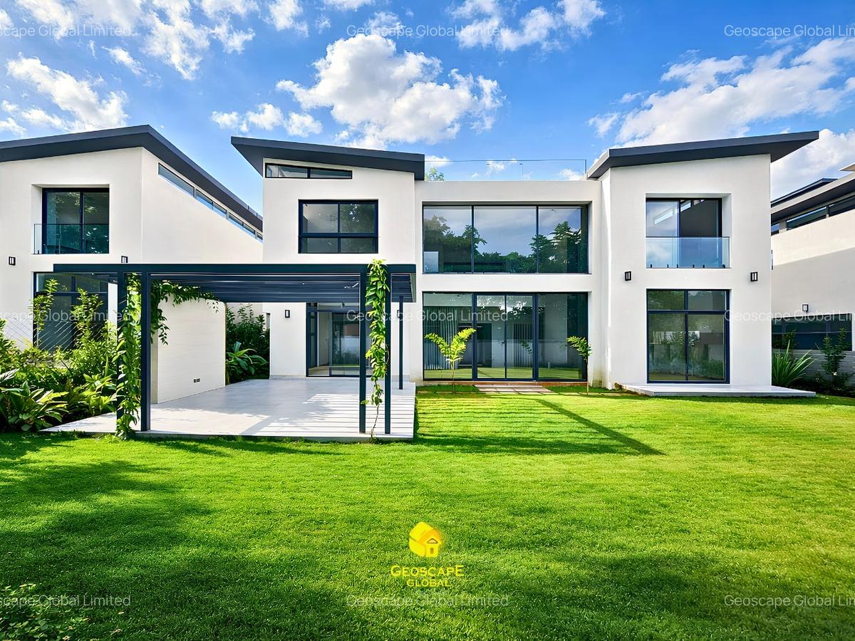 5 Bed Townhouse with En Suite in Runda - 2