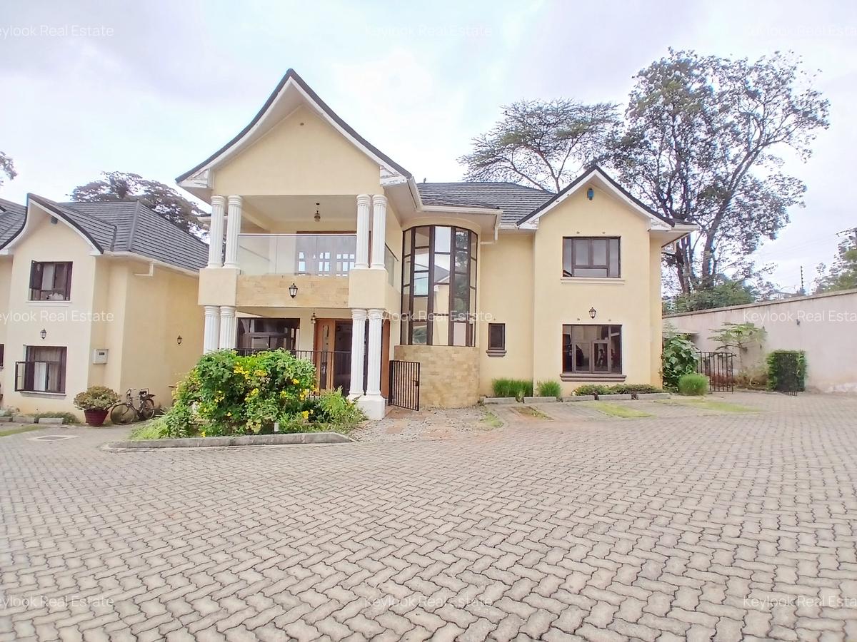 4 Bed Townhouse with En Suite at Lavington Green - 2