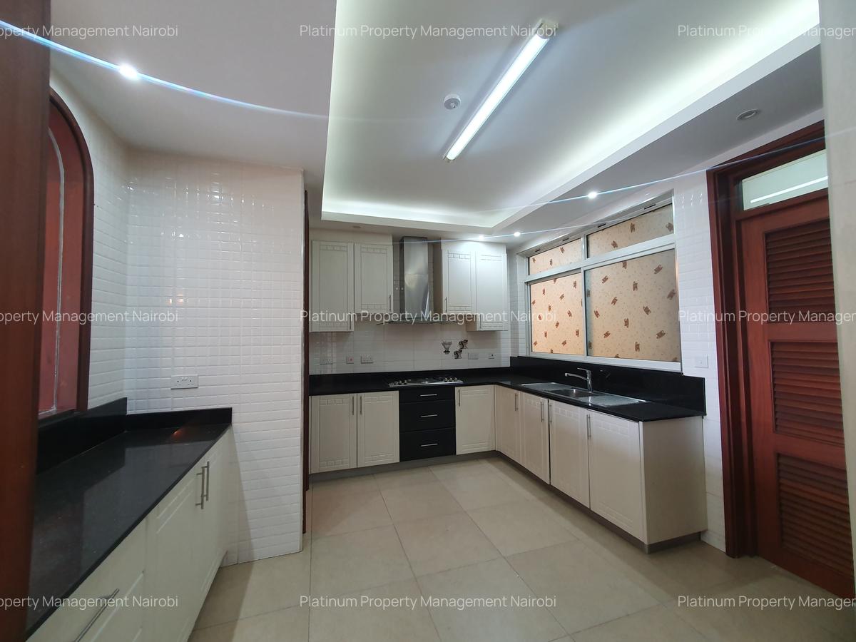 2 Bed Apartment with En Suite at Second Parklands - 4