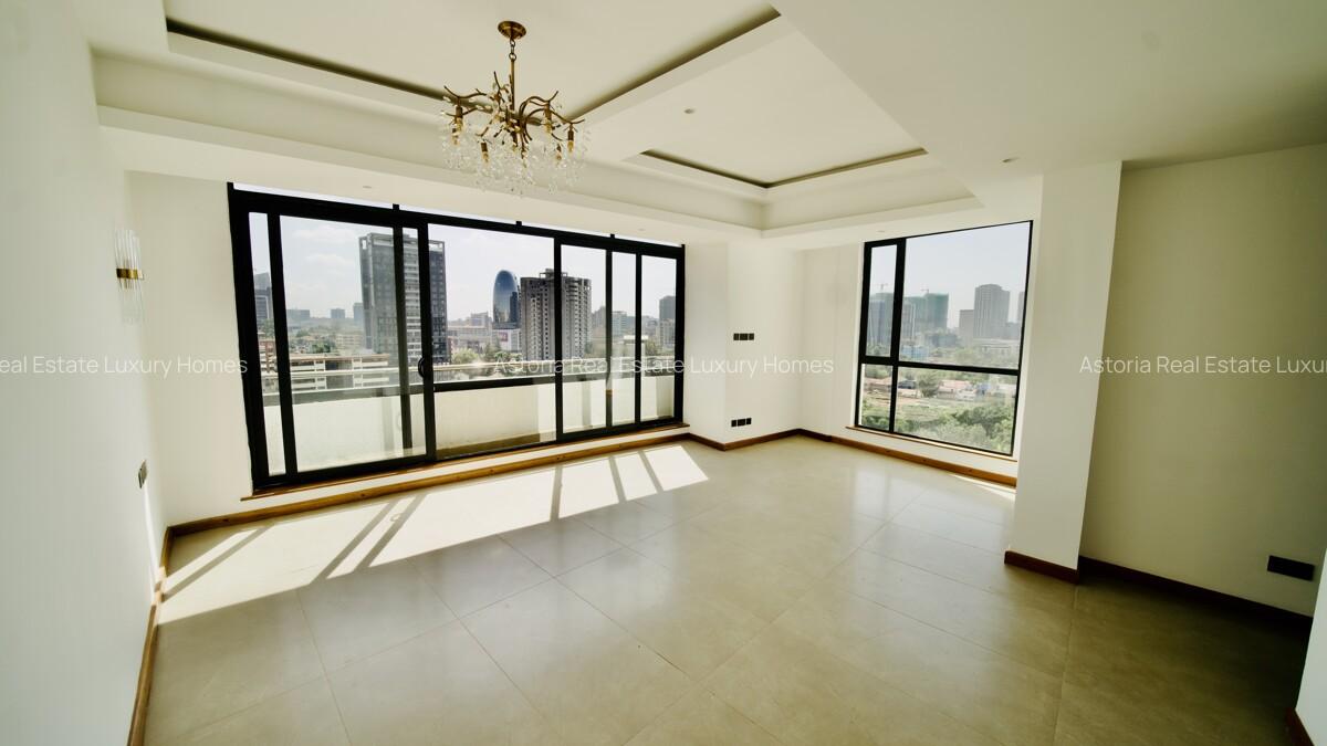 3 Bed Apartment with En Suite at 2026-128 - 3