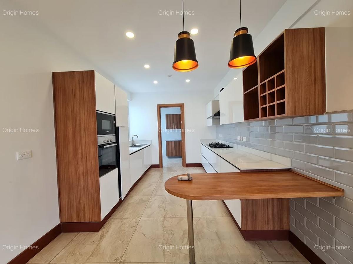 3 Bed Apartment with En Suite at 6Th Parklands - 4