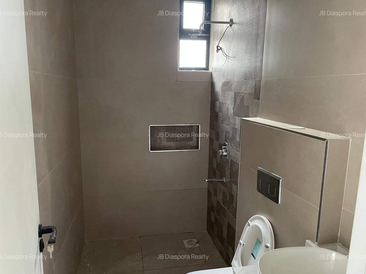 3 Bed Apartment with Backup Generator in Parklands - 10