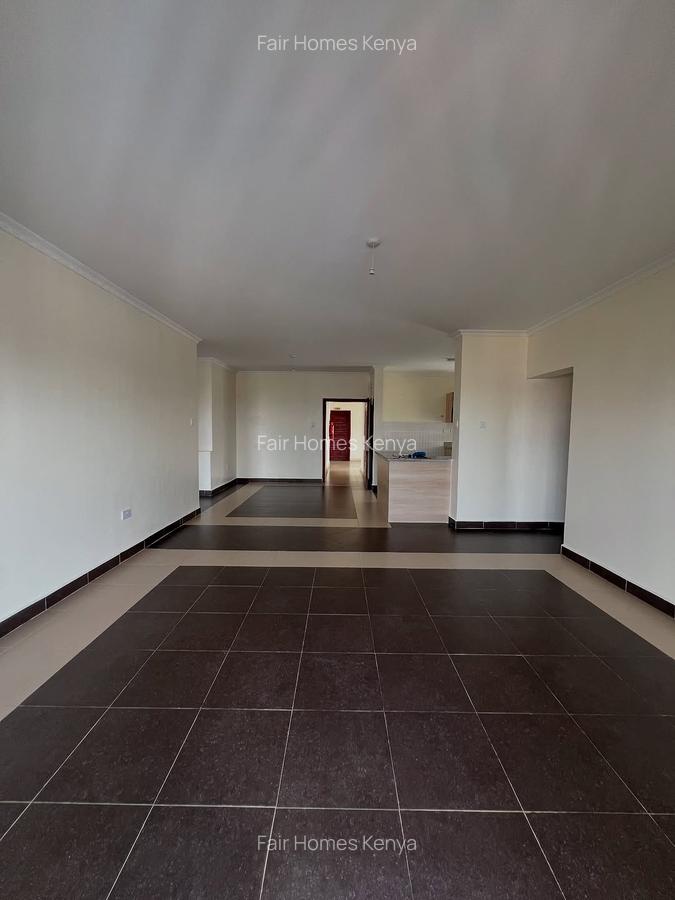 2 Bed Apartment with En Suite at Hatheru Road - 1