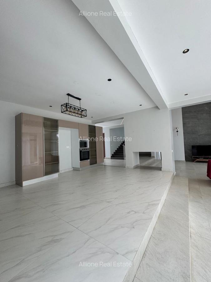 5 Bed Townhouse in Karen - 6
