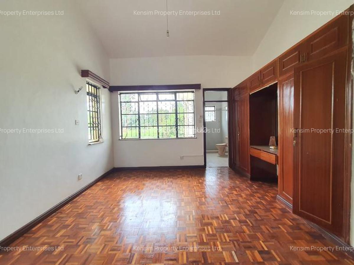 4 Bed Townhouse with En Suite in Spring Valley - 20