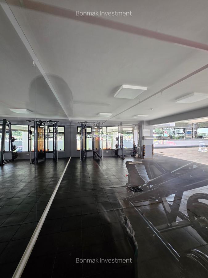2 Bed Apartment with En Suite at Lavington Green - 11