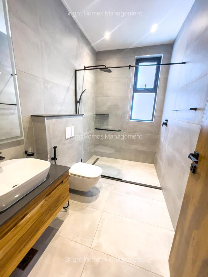 4 Bed Apartment with En Suite in Spring Valley - 13