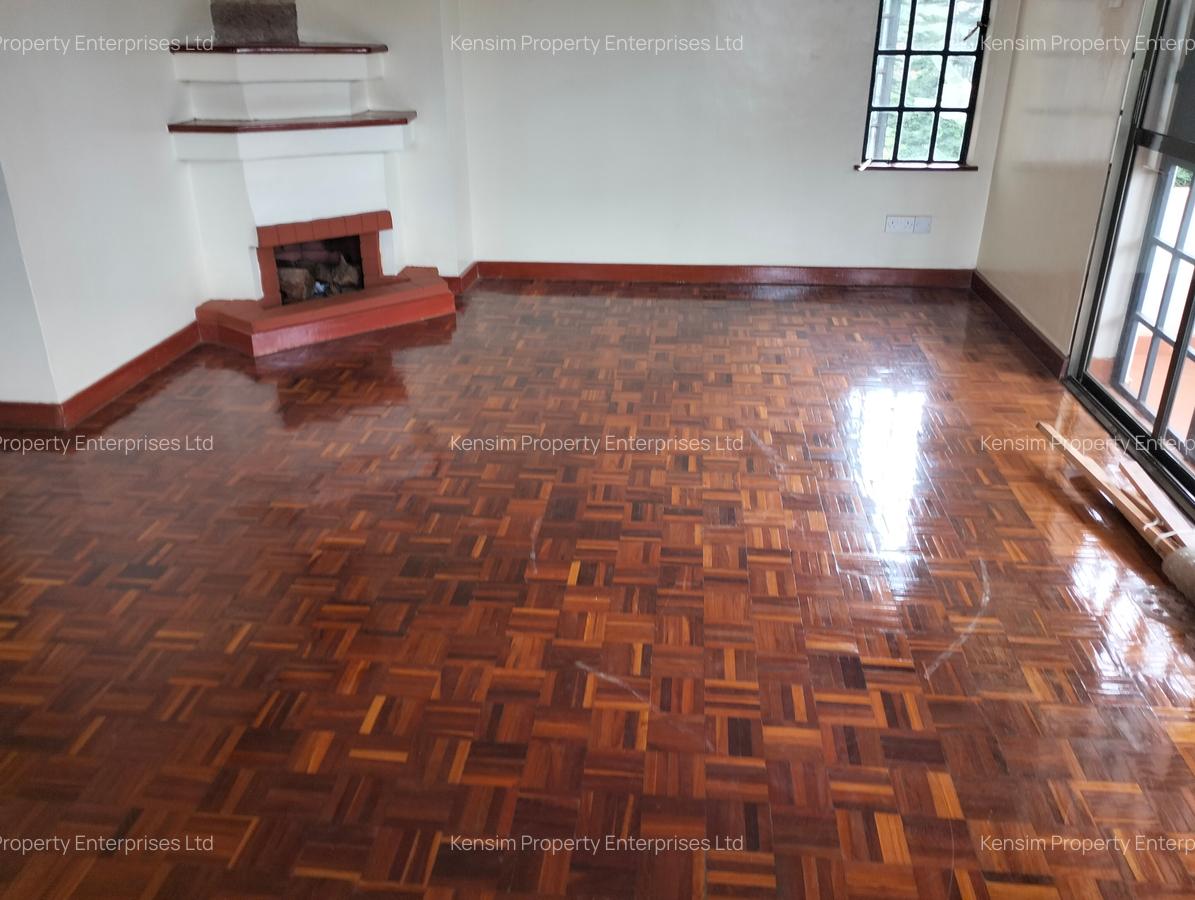 5 Bed Townhouse with En Suite in Rosslyn - 17