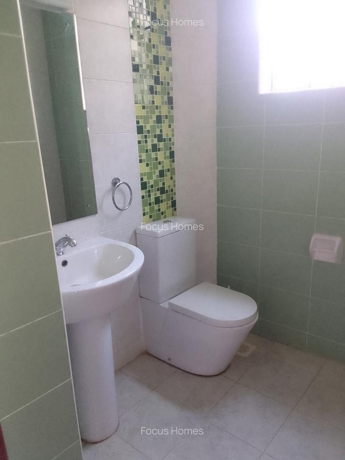 5 Bed Townhouse with En Suite in Lavington - 17
