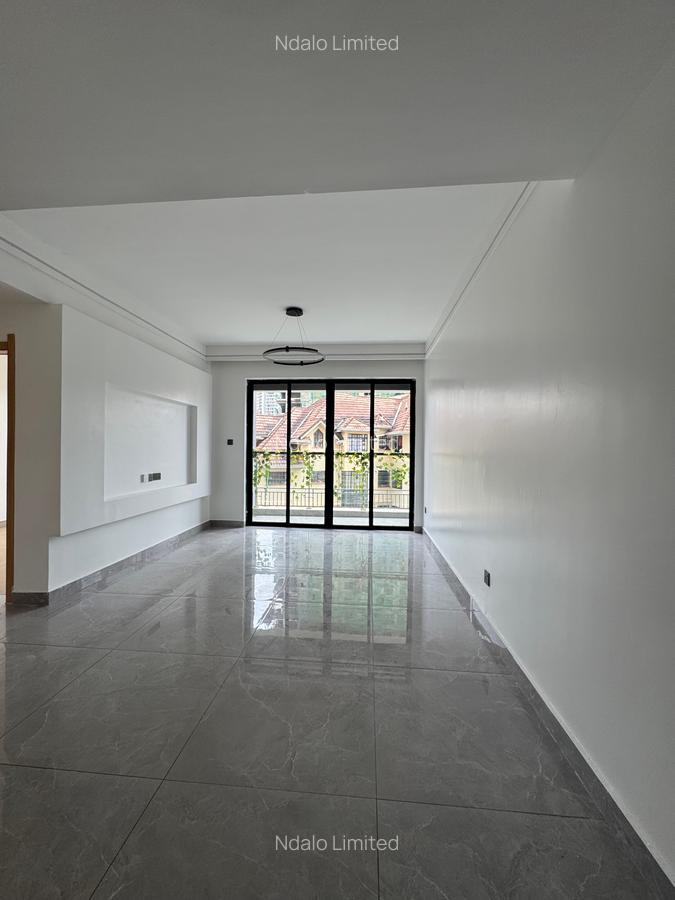 1 Bed Apartment with En Suite at Lavington - 1
