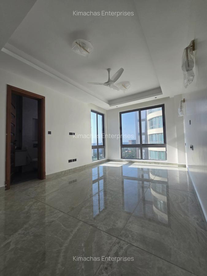 3 Bed Apartment with En Suite at 1St Ave - 13