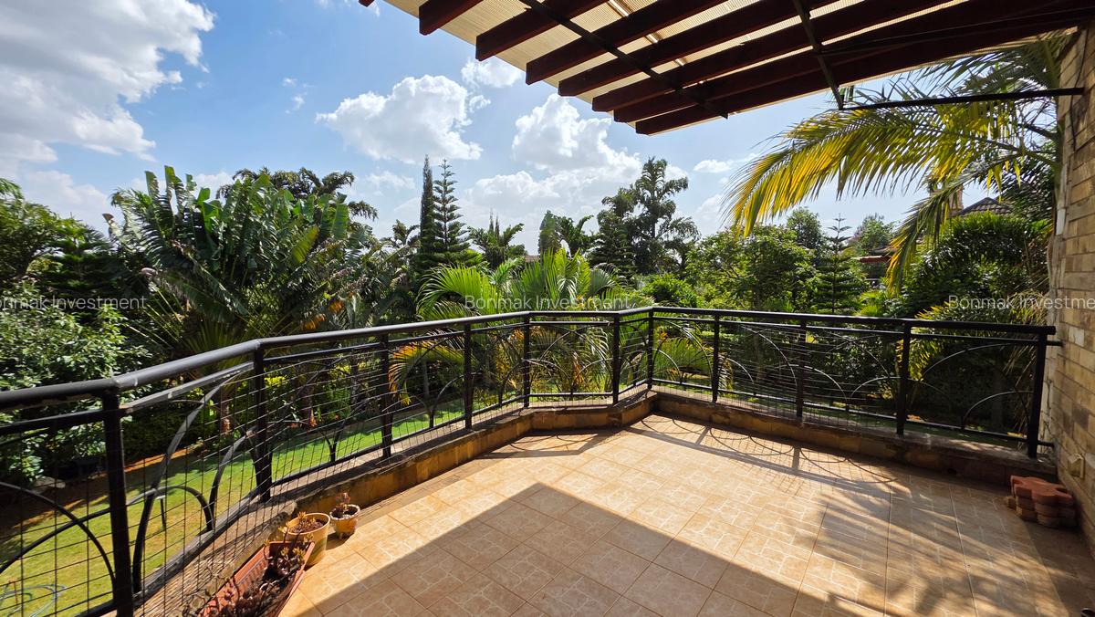 5 Bed Townhouse with En Suite at Runda Park - 14