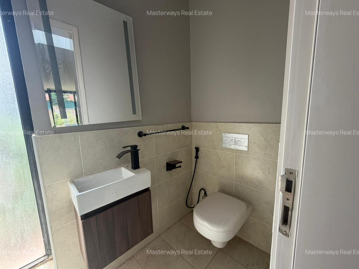 4 Bed Townhouse with En Suite in Runda - 11