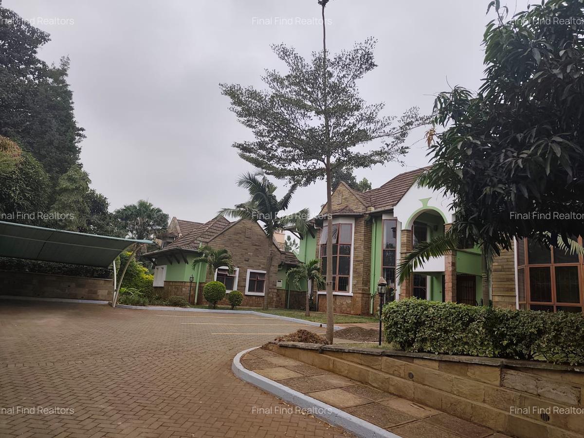 5 Bed Townhouse with En Suite in Runda - 13