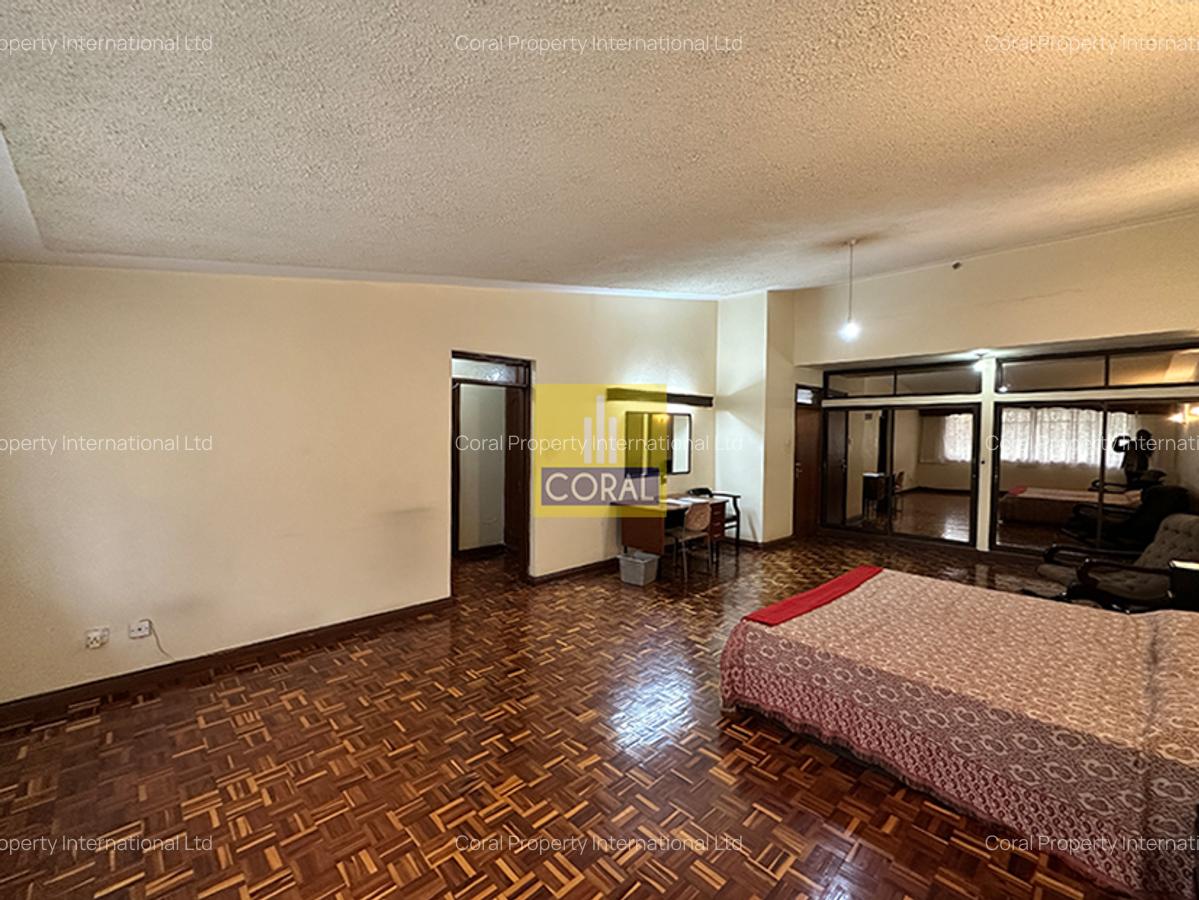 4 Bed Townhouse in Westlands Area - 16