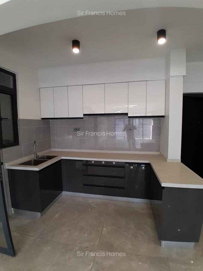 Serviced 3 Bed Apartment with En Suite at Valley Arcade - 11