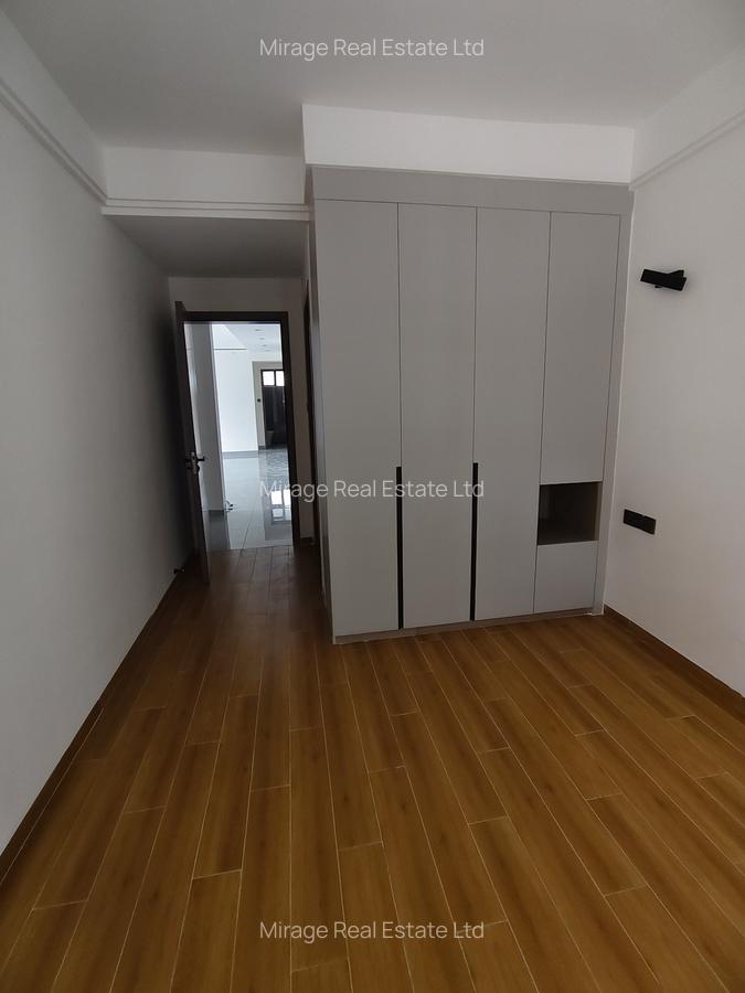 3 Bed Apartment with Swimming Pool in Kilimani - 10