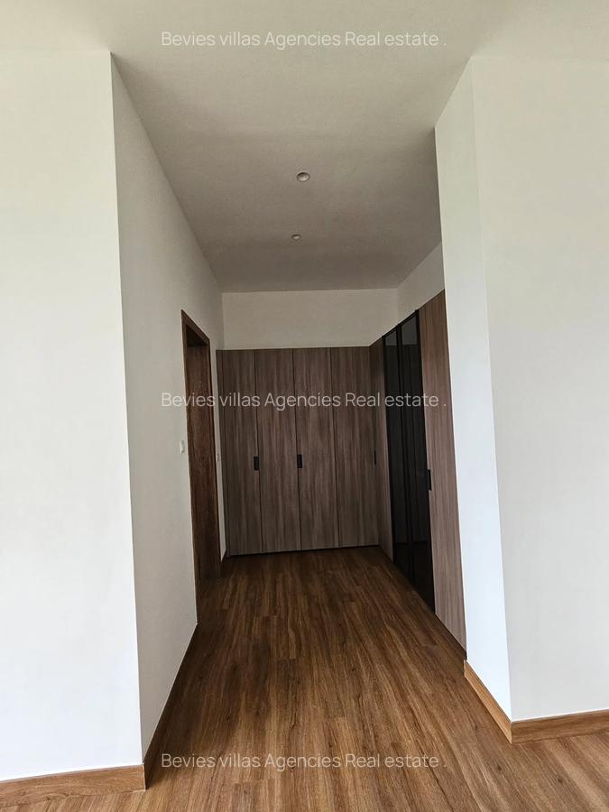 5 Bed Villa with En Suite at Nyari - 4