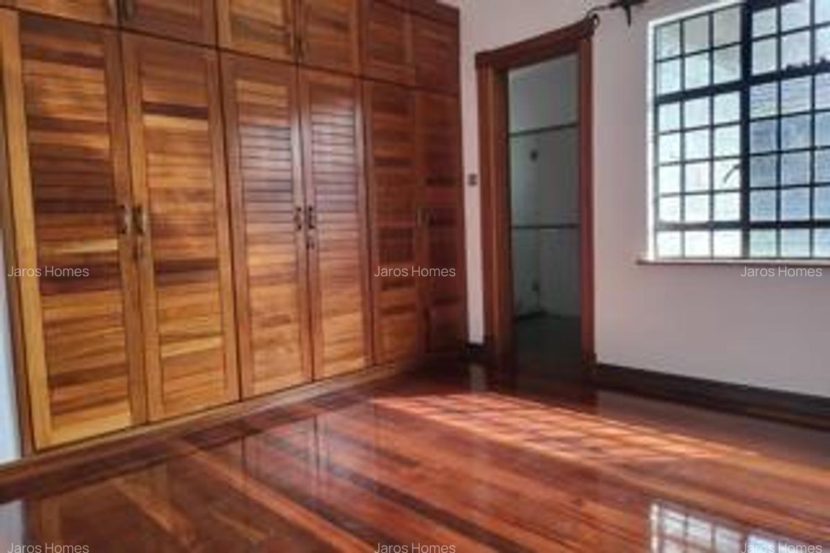 4 Bed Townhouse with En Suite at Peponi Road - 4