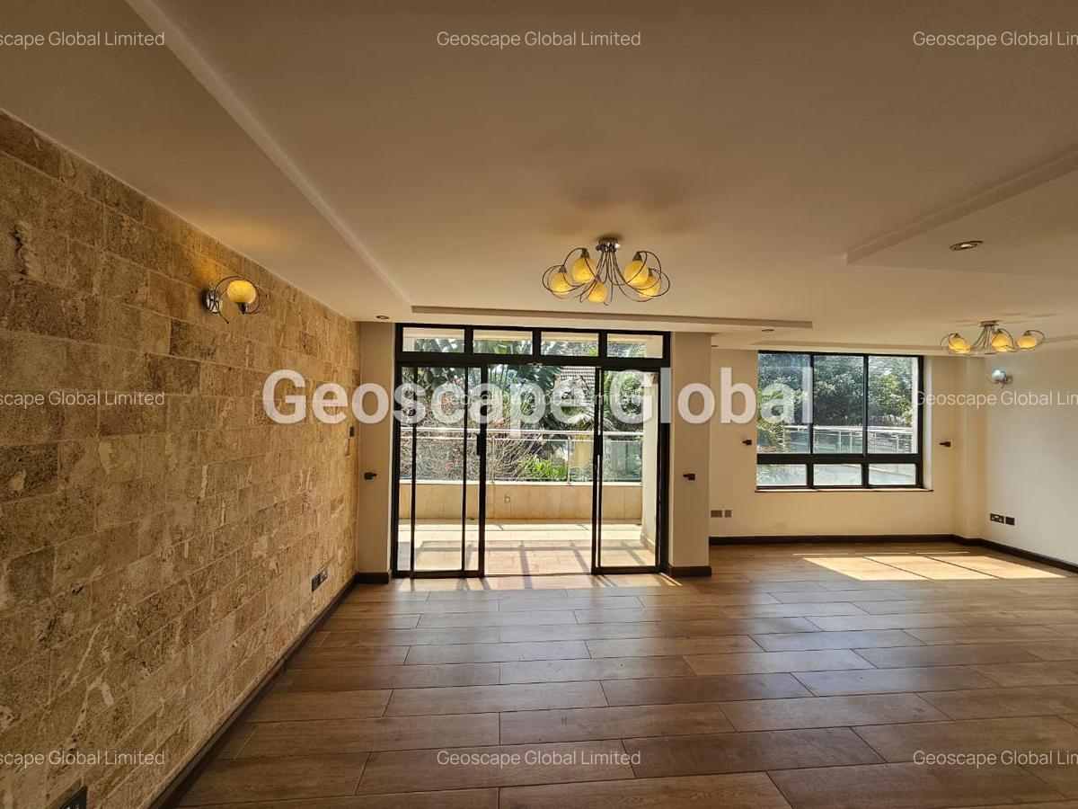 5 Bed Townhouse with En Suite in Lavington - 1