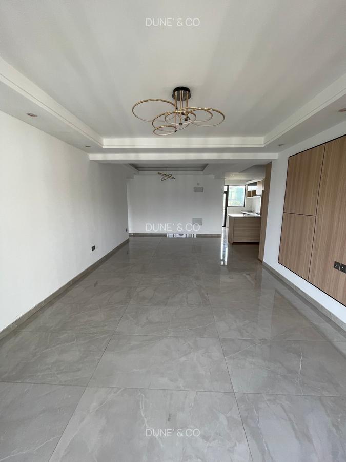 3 Bed Apartment with En Suite in Riverside - 7
