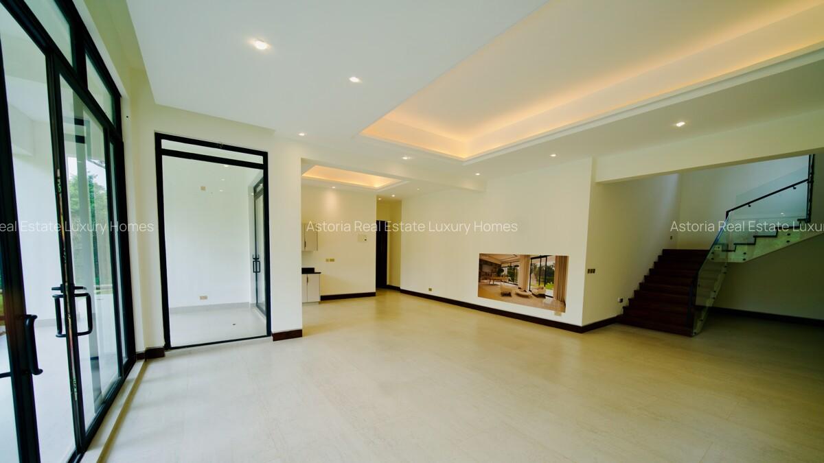 6 Bed Villa with En Suite at 2026-183 6 Bed - 12