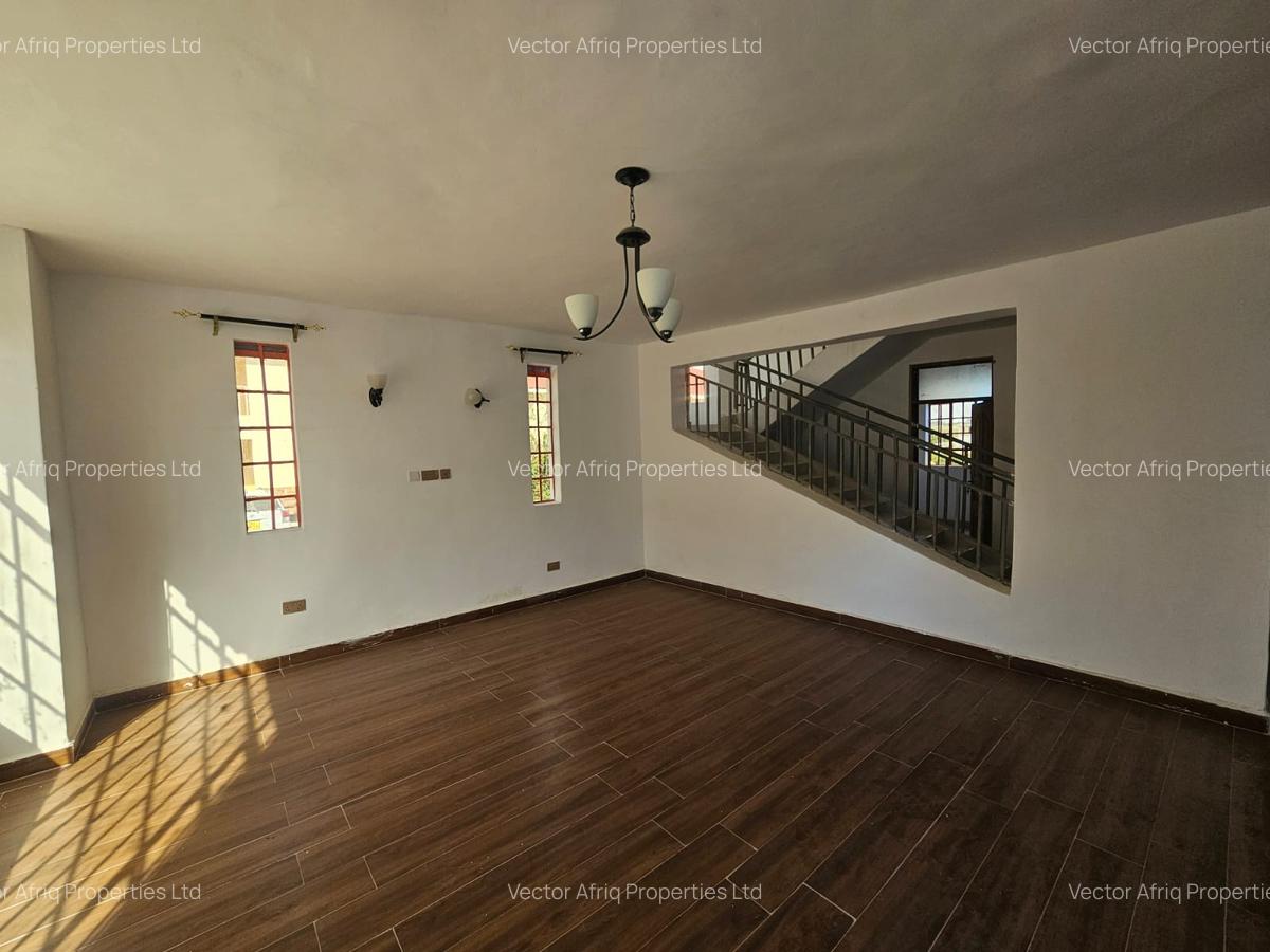 4 Bed Townhouse with Garden in Kitengela - 9