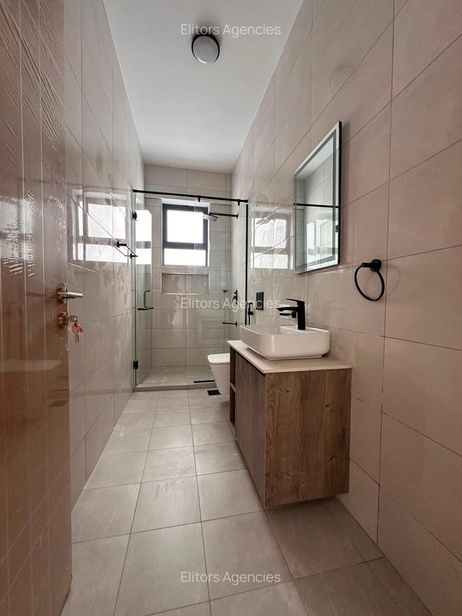 3 Bed Apartment with En Suite at Brookside Drive - 13