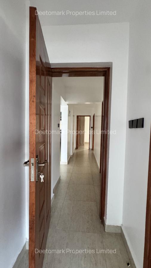 3 Bed Apartment with En Suite at Langata - 17