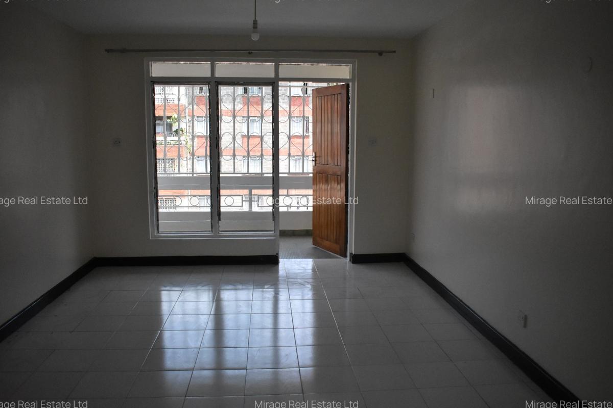 4 Bed Apartment with Parking in Kilimani - 20
