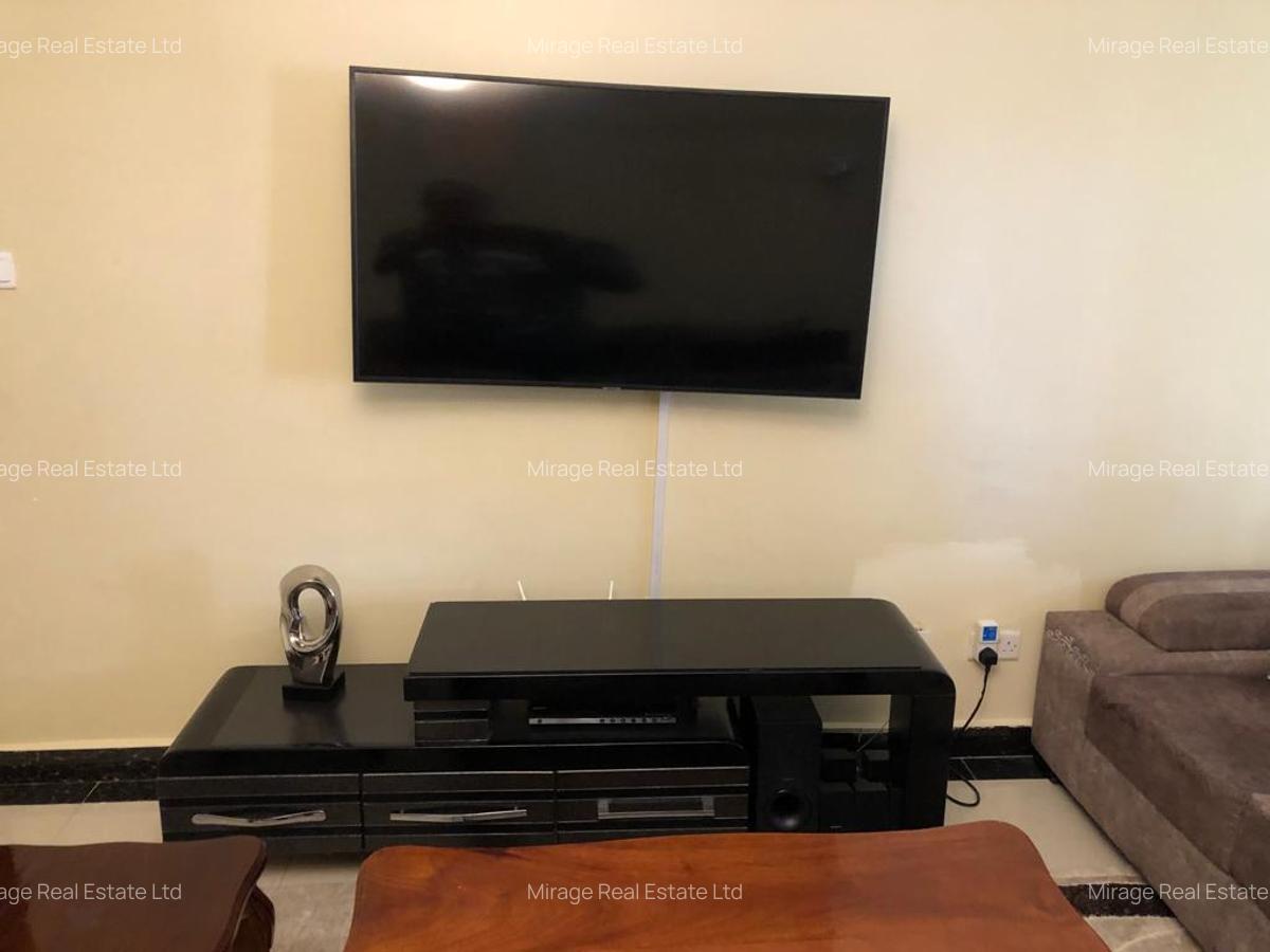 Serviced 3 Bed Apartment with Swimming Pool in Kilimani - 3