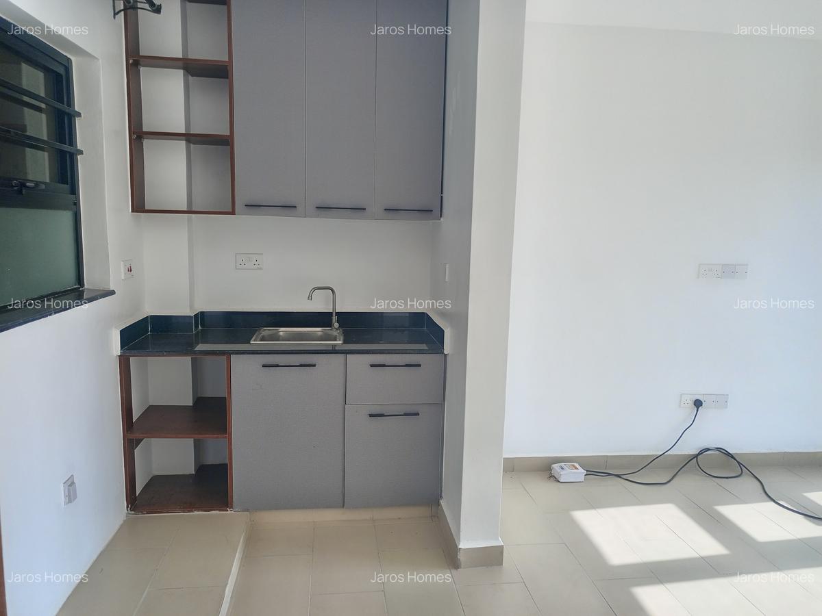 1 Bed Apartment with En Suite at Kirawa Road - 9