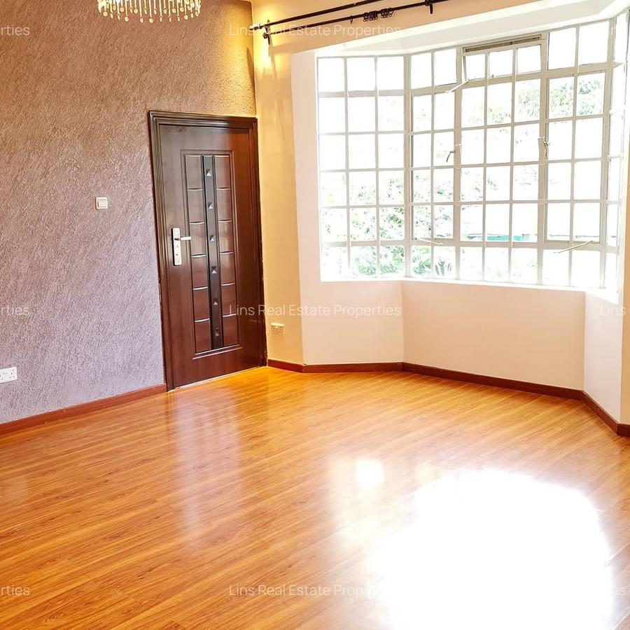 5 Bed House with En Suite in Nyari - 8