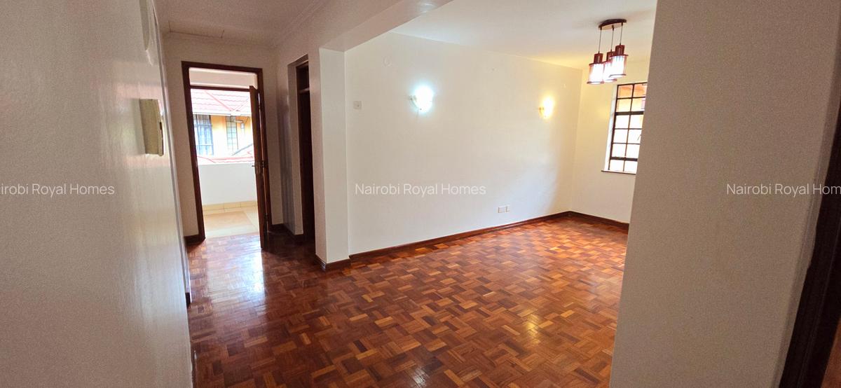 5 Bed Townhouse with En Suite at Lavington Green - 17