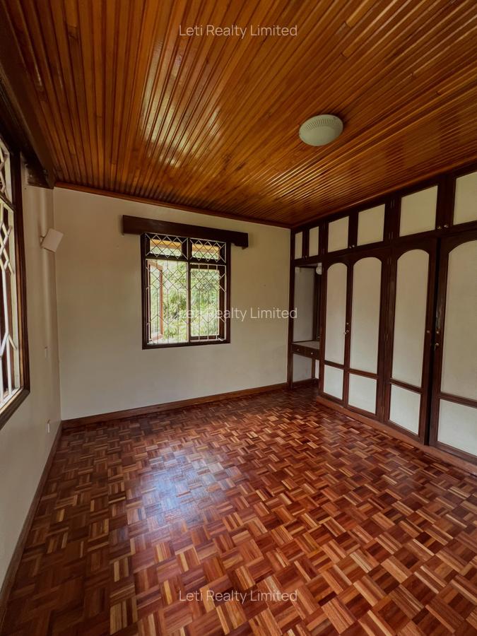 4 Bed Villa with En Suite in Lavington - 4