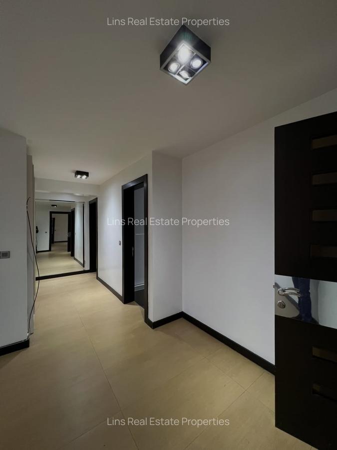 3 Bed Apartment with En Suite in Riverside - 13