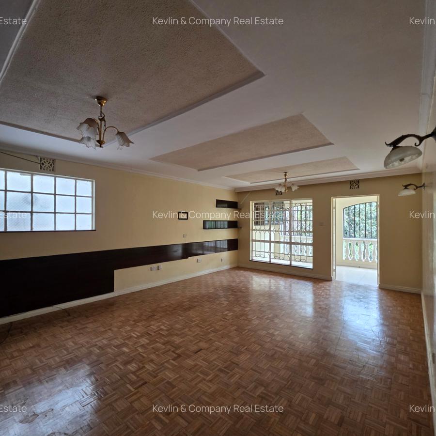 4 Bed Townhouse with En Suite in Lavington - 6